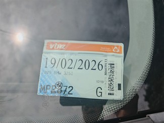 2009 BMW 325i - Thumbnail