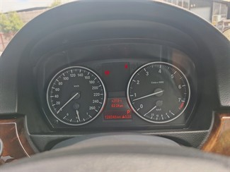 2009 BMW 325i - Thumbnail