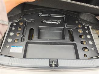 2010 Toyota Mark X - Thumbnail