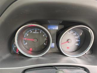 2010 Toyota Mark X - Thumbnail