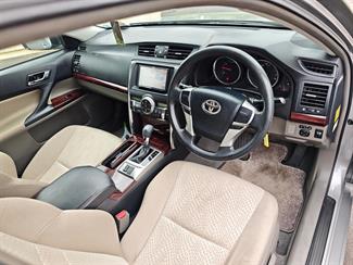 2010 Toyota Mark X - Thumbnail