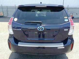 2021 Toyota Prius - Thumbnail