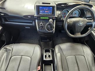 2010 Toyota Wish - Thumbnail