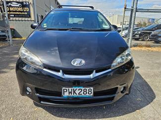 2010 Toyota Wish - Thumbnail