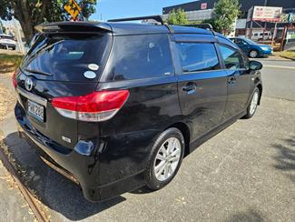 2010 Toyota Wish - Thumbnail