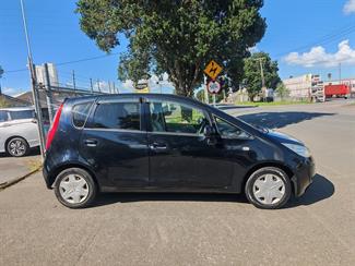 2006 Mitsubishi Colt - Thumbnail