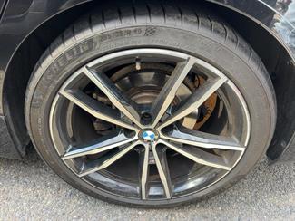 2019 BMW 320i - Thumbnail