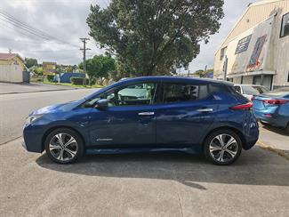 2019 Nissan Leaf - Thumbnail