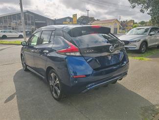 2019 Nissan Leaf - Thumbnail