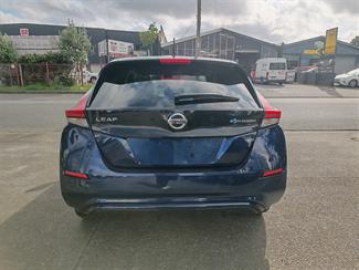 2019 Nissan Leaf - Thumbnail