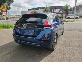 2019 Nissan Leaf - Thumbnail