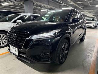 2021 Nissan KICKS - Thumbnail