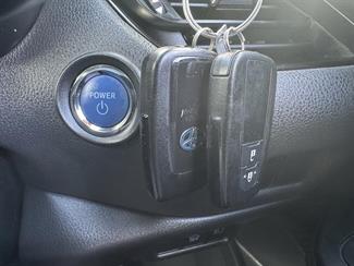 2018 Toyota C-HR - Thumbnail