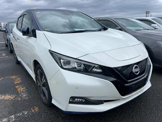 2021 Nissan Leaf - Thumbnail