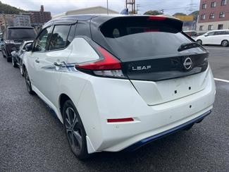 2021 Nissan Leaf - Thumbnail