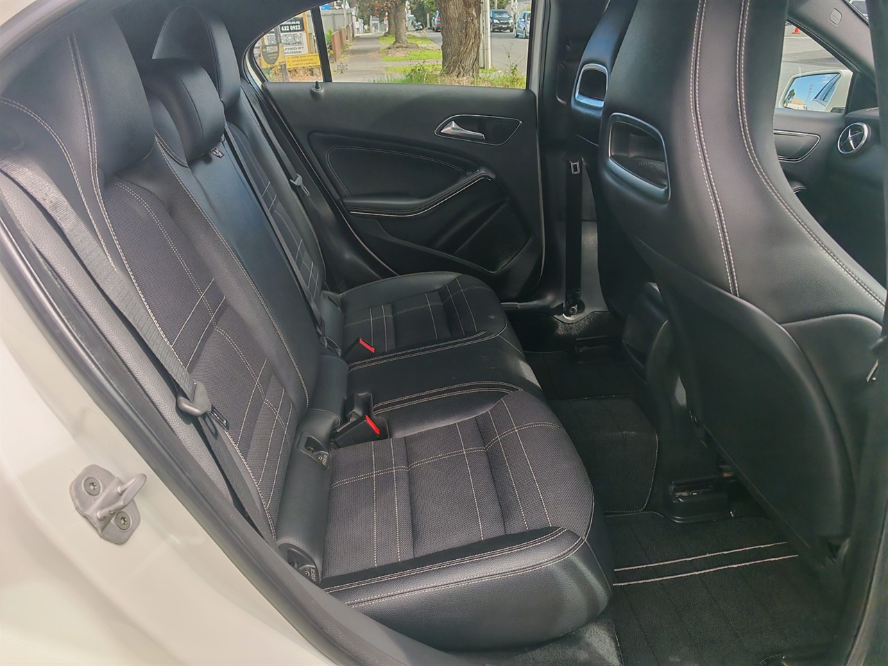 2014 Mercedes-Benz A 180