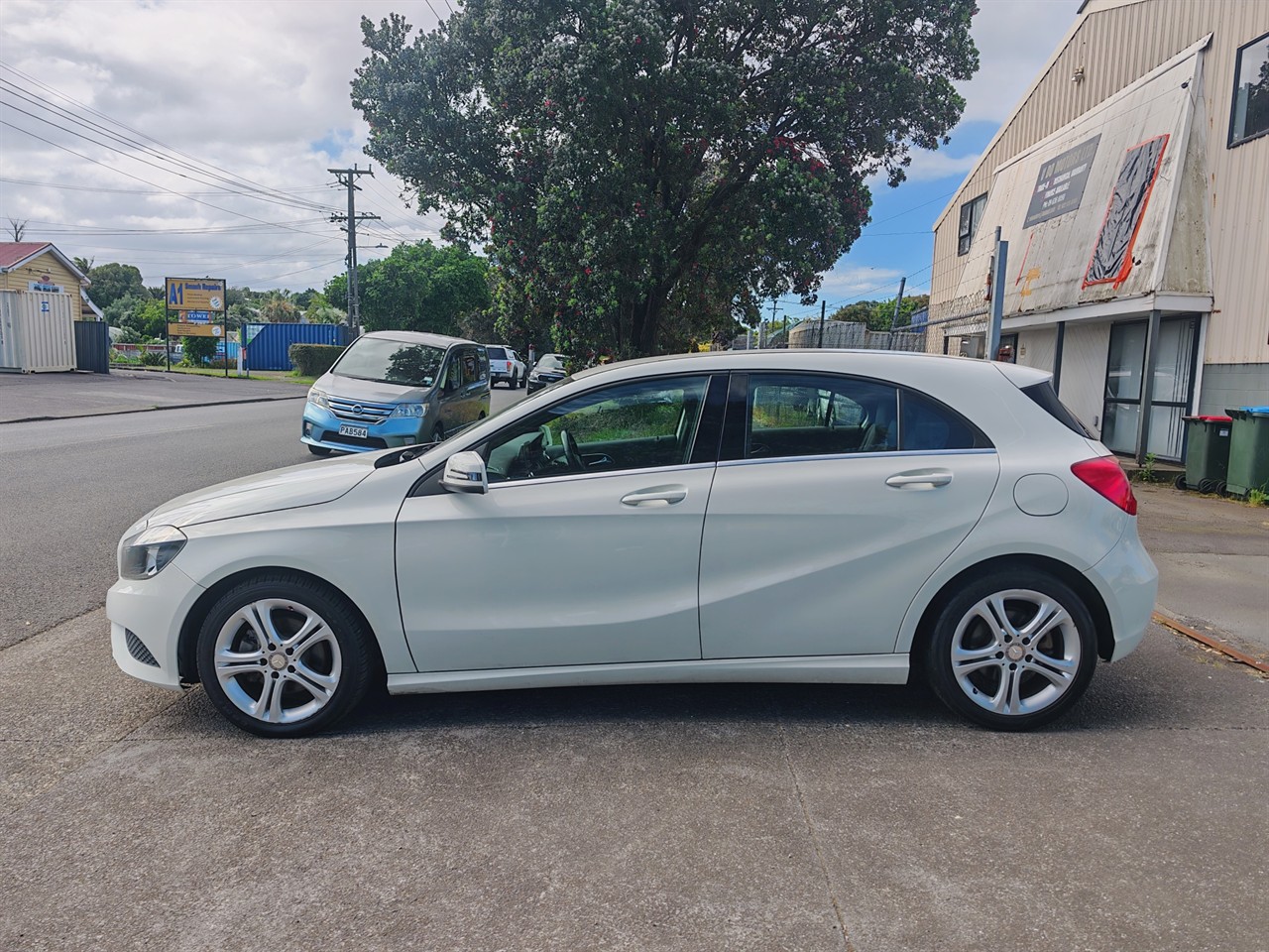 2014 Mercedes-Benz A 180