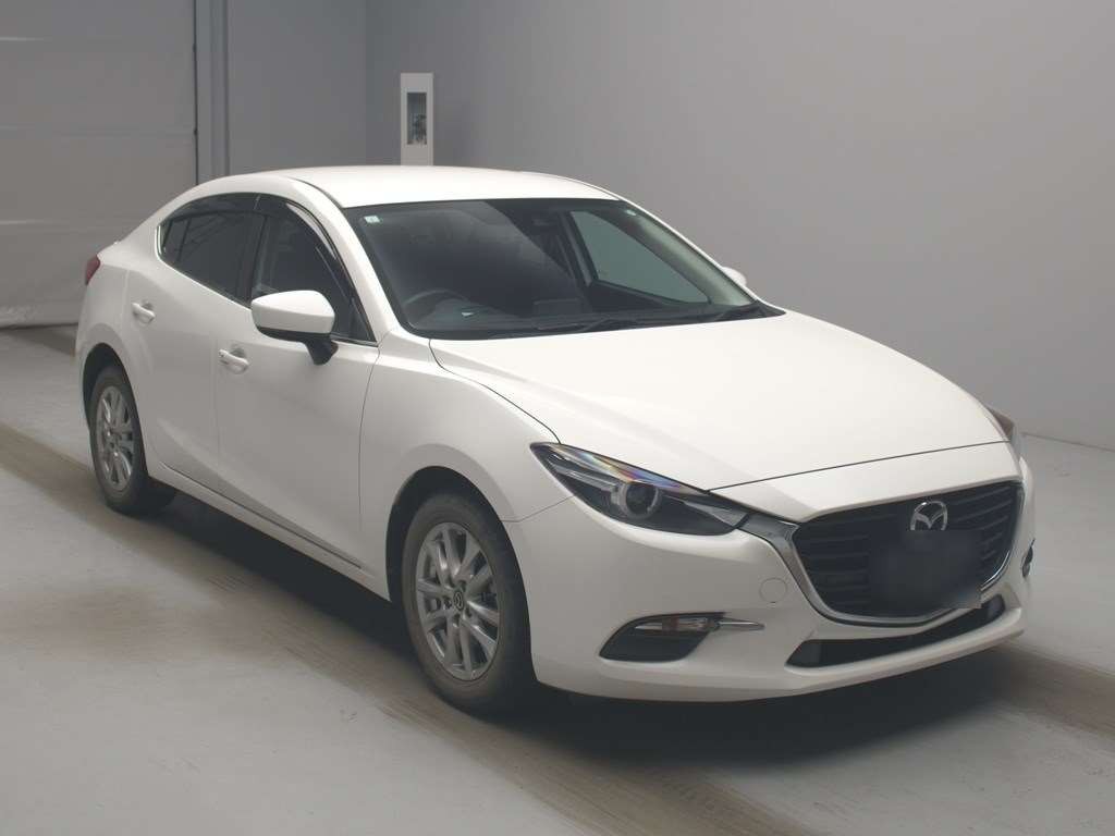 2017 Mazda Axela