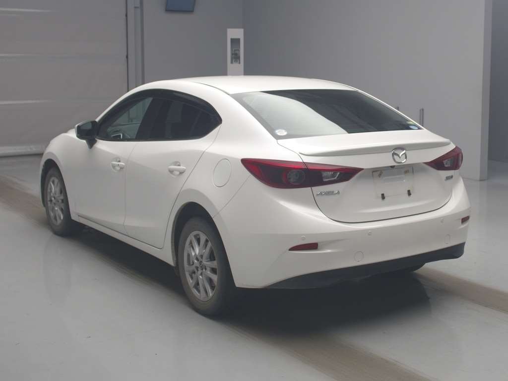 2017 Mazda Axela