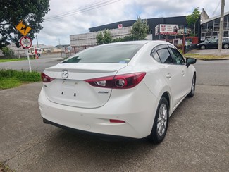 2017 Mazda Axela - Thumbnail