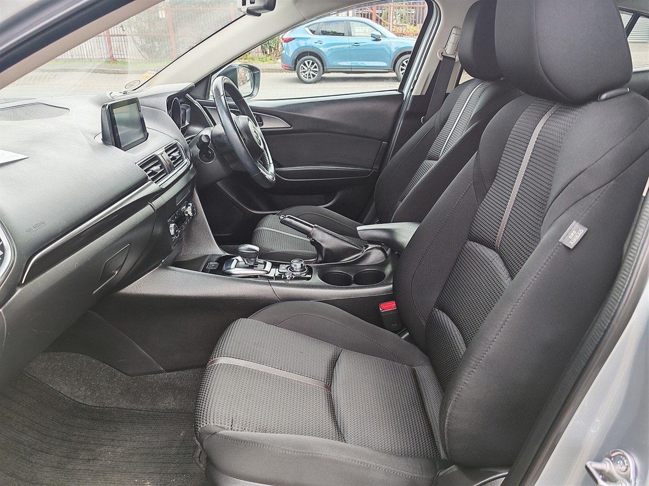 2018 Mazda Axela