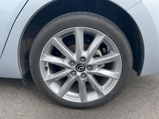 2018 Mazda Axela - Thumbnail