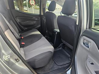 2015 Mitsubishi Triton - Thumbnail