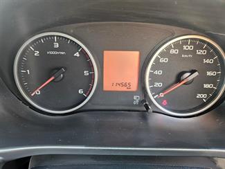 2015 Mitsubishi Triton - Thumbnail