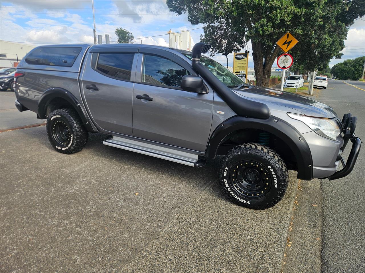 2015 Mitsubishi Triton