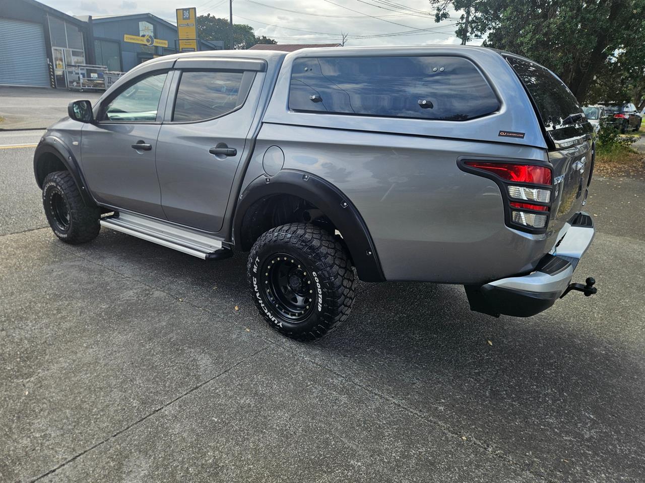 2015 Mitsubishi Triton