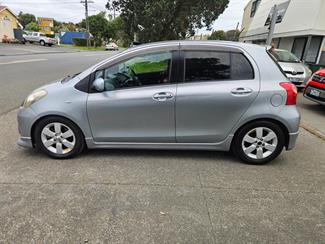 2007 Toyota Vitz - Thumbnail