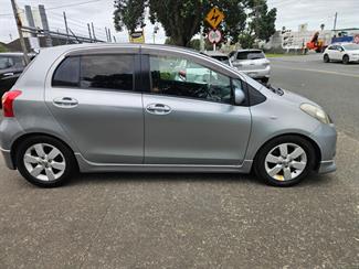 2007 Toyota Vitz - Thumbnail