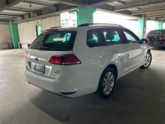 2014 Volkswagen Golf - Thumbnail