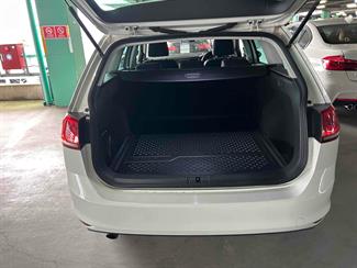 2014 Volkswagen Golf - Thumbnail