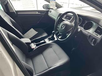 2014 Volkswagen Golf - Thumbnail