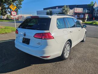 2014 Volkswagen Golf - Thumbnail