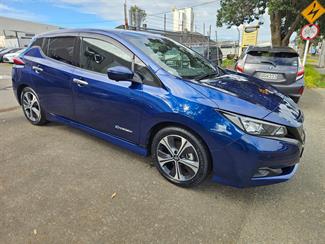 2021 Nissan Leaf - Thumbnail