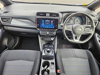 2021 Nissan Leaf - Thumbnail