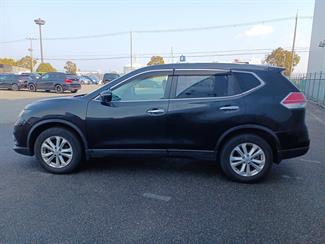 2015 Nissan X-Trail - Thumbnail