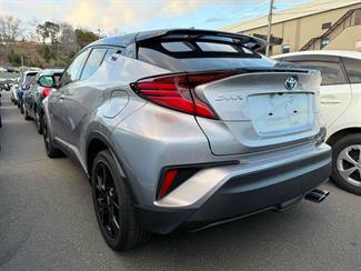 2021 Toyota C-HR - Thumbnail
