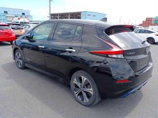 2021 Nissan Leaf - Thumbnail