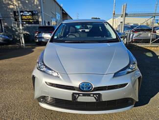 2021 Toyota Prius - Thumbnail