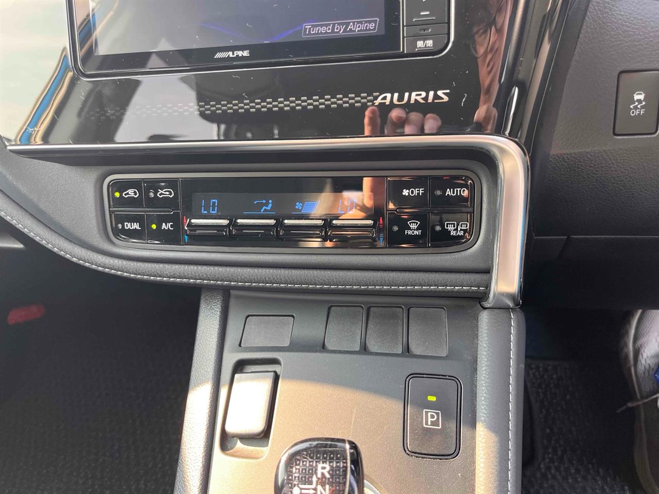 2017 Toyota Auris
