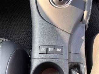 2017 Toyota Auris - Thumbnail