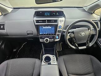 2019 Toyota Prius - Thumbnail