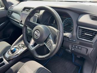 2021 Nissan Leaf - Thumbnail