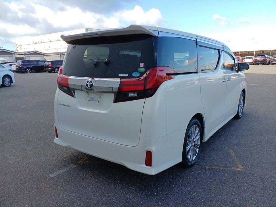 2016 Toyota Alphard