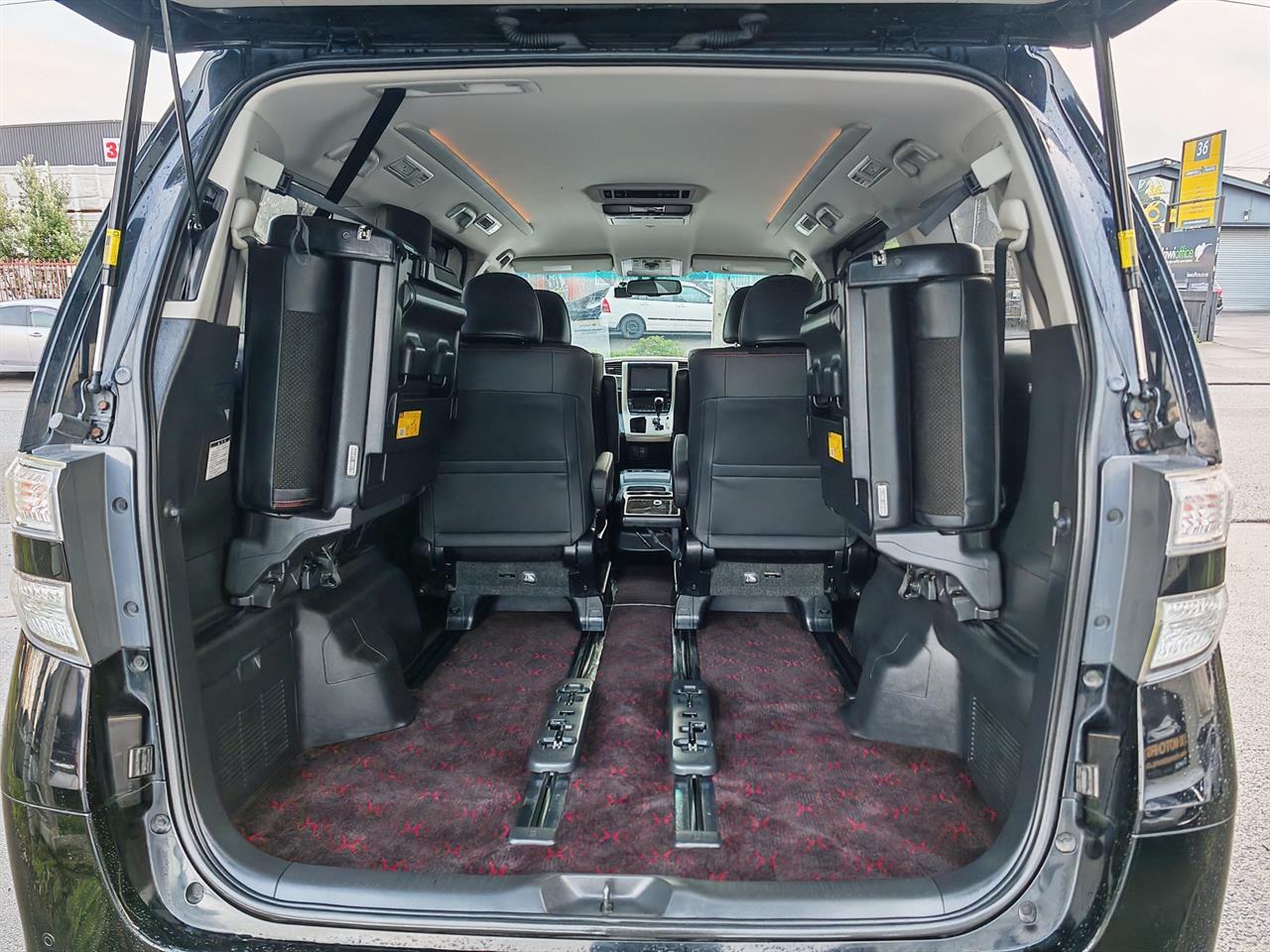 2013 Toyota Vellfire