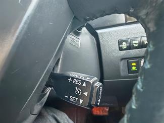 2013 Toyota Vellfire - Thumbnail