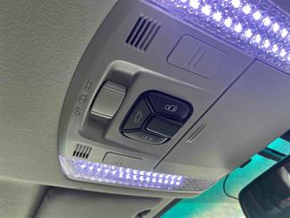 2013 Toyota Vellfire - Thumbnail